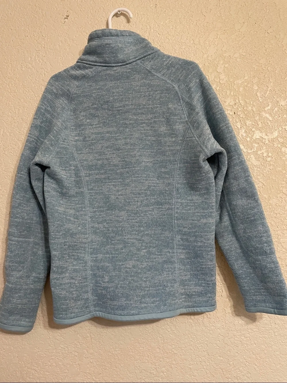 Patagonia (Child) Size 7-8 Fleece jacket/Sweater